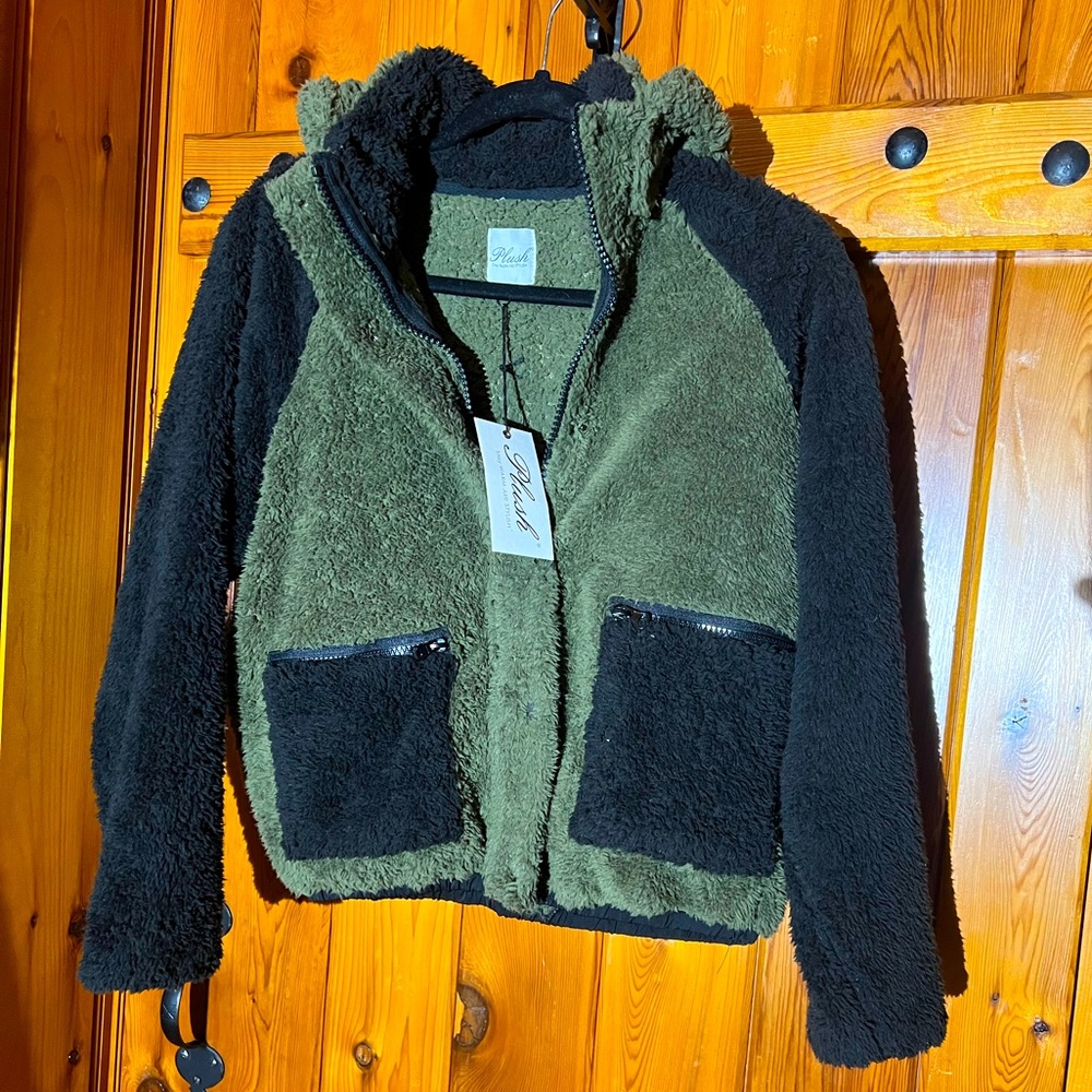 ✨Plush x Revolve Teddy Sherpa Jacket✨